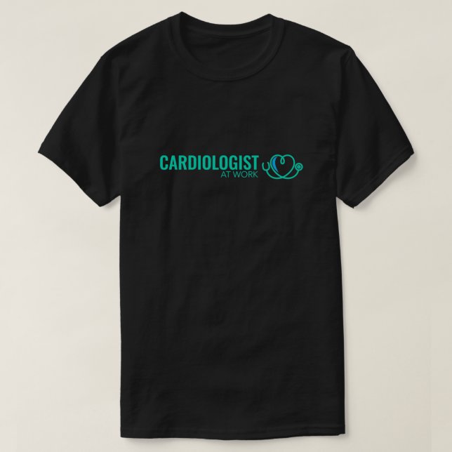 Camiseta O cardiologista no trabalho 1 (Frente do Design)
