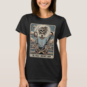 Camiseta O Cartão Tarrot da Mãe de Hóquei no Campo