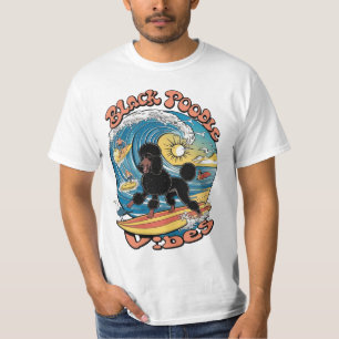 Camiseta O Cavaleiro das Ondas Surfando Poodle Negra