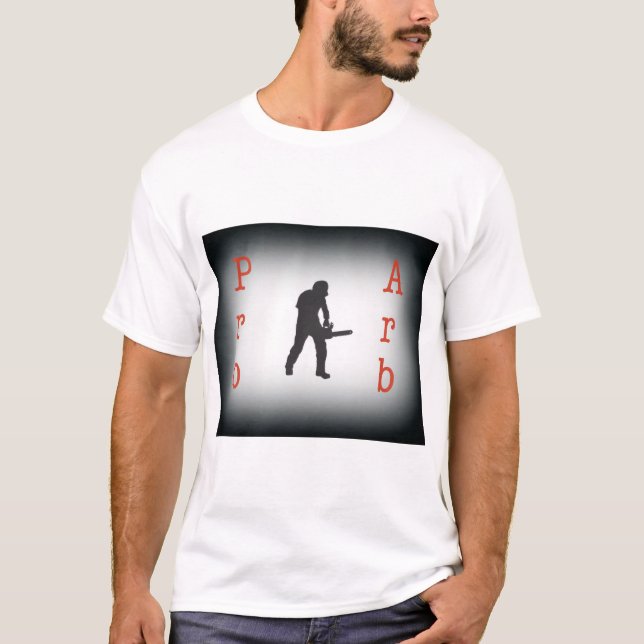 Camiseta O cirurgião arborista da árvore Chainsaw está pres (Frente)