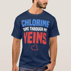 Camiseta O Cloro Atravessa O Meu Atendedor De Piscina De Ve