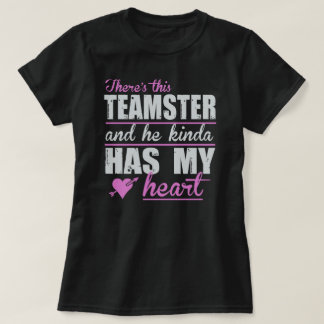 Camiseta O coração desta senhora está com uma equipe
