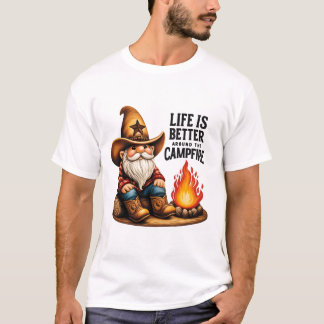 Camiseta O Cowboy Gnomo Life É Melhor Em Torno Da Campfire