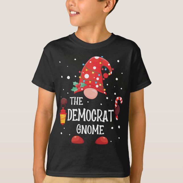 Camiseta O democrata Gnomo Matching Family Christmas Gnomo (Frente)