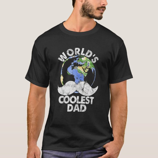 Camiseta O Dia de os pais mais legal do mundo de Pais viaja (Frente)