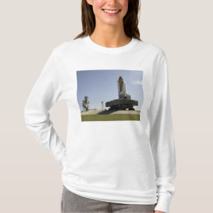 Camiseta O esforço do vaivém espacial aproxima o lançame