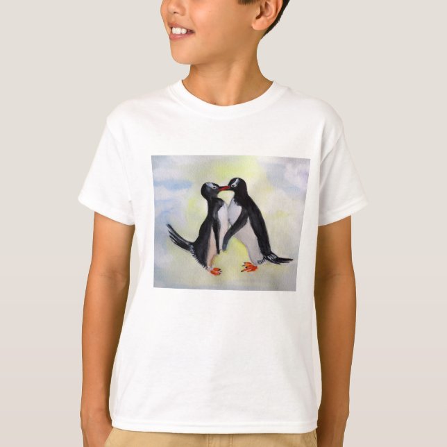 Camiseta O Esporte Das Crianças Pinguins Fez Uma Longa Capa (Frente)