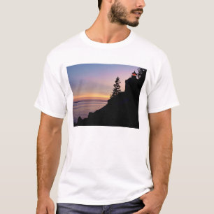 Camiseta O farol de Bass Harbor na Ilha do Deserto do Monte
