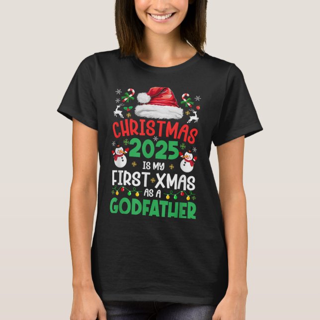 Camiseta O Feliz Natal De 2025 É O Meu Primeiro Natal Como  (Frente)