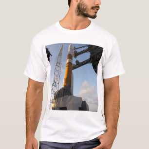 Camiseta O foguete do delta IV