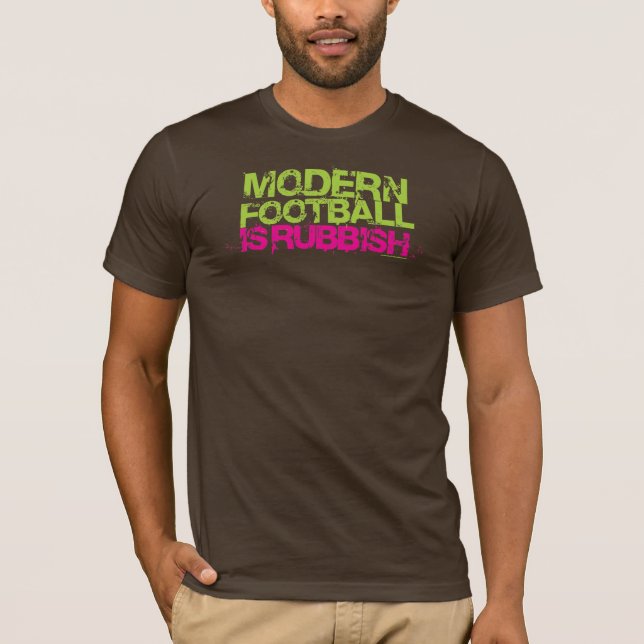 Camiseta O futebol moderno é irlandês (Brown) (Frente)