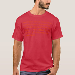 Camiseta O futebol não é um esporte. É uma amizade familiar