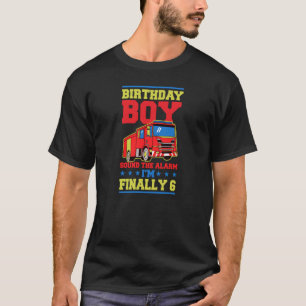 Camiseta O garoto de aniversário soou o alarme, estou enfim