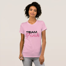 O género cor-de-rosa da equipe revela o t-shirt