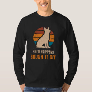 Camiseta O german shepherd Ocorre No Cachorro Vintage Engra