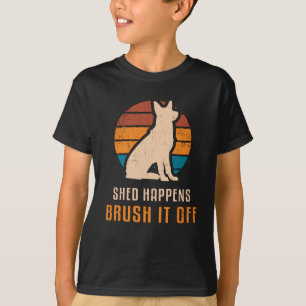 Camiseta O german shepherd Ocorre No Cachorro Vintage Engra