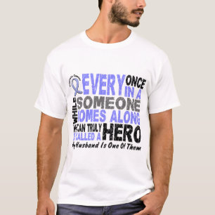 Camiseta O HERÓI VEM AVANTE 1 CANCRO DA PRÓSTATA do marid
