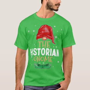 Camiseta O historiador Gnomo Family Matando o Natal