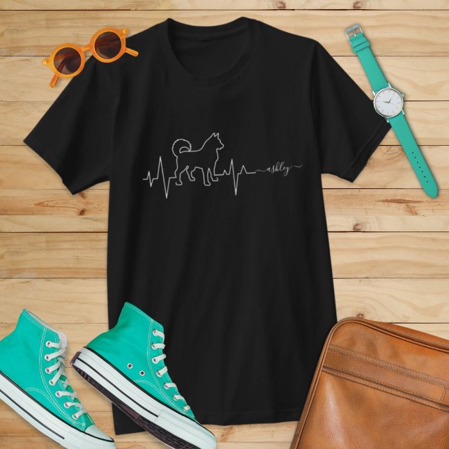 Camiseta O husky siberiano é um animal de estimação (Criador carregado)