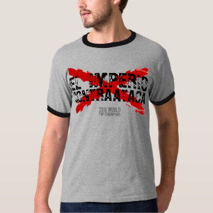 CAMISETA O IMPÉRIO GOLPEIA PARA TRÁS
