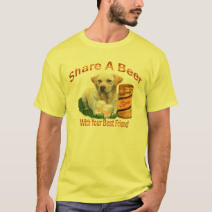 Camiseta O laboratório amarelo compartilha de um t-shirt d