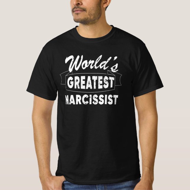 Camiseta O Maior Narcisista do Mundo (Frente)