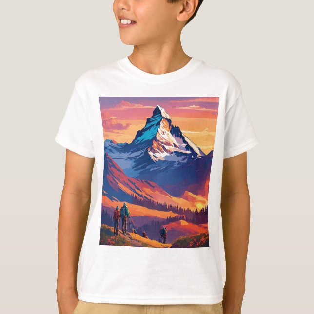 Camiseta O Mais Avançado T-Shirt Da Montanha (Frente)