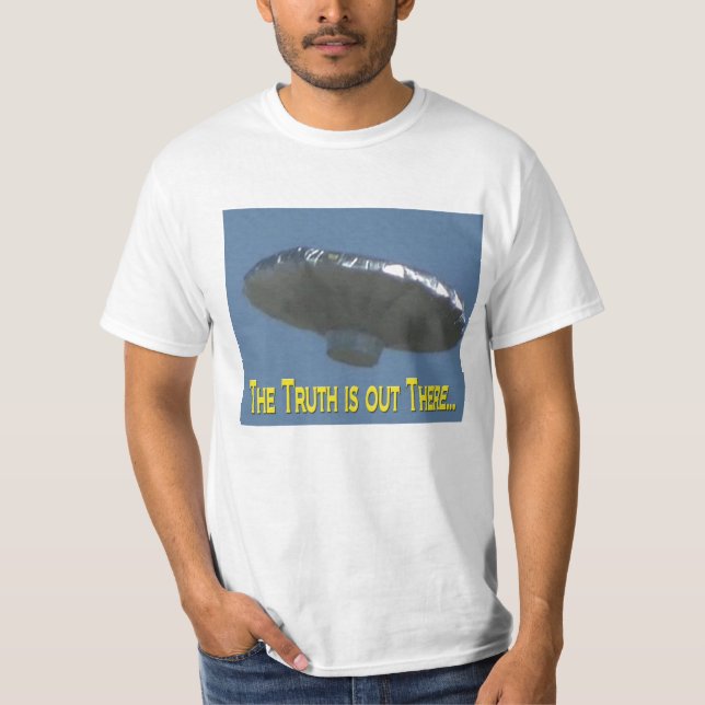 Camiseta O menino do balão a verdade está para fora lá (Frente)