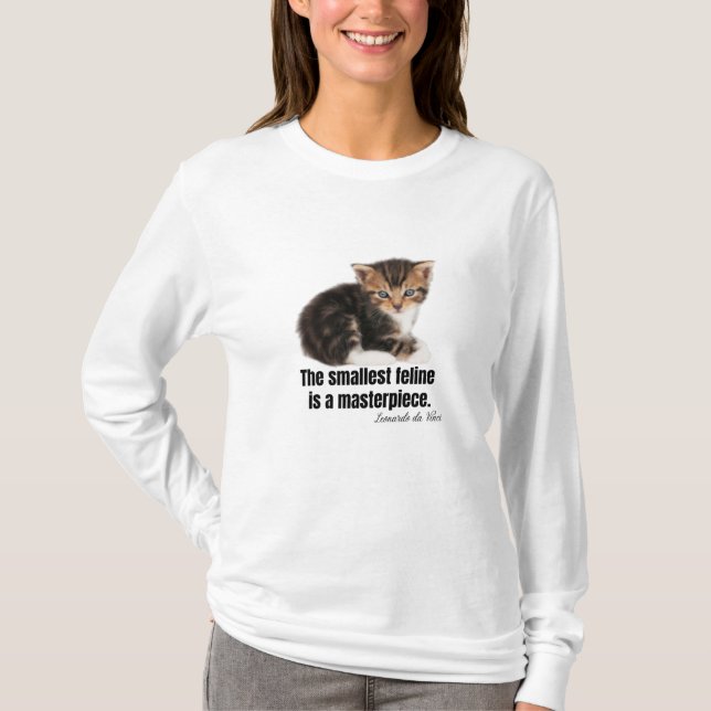 Camiseta O menor felino é uma obra-prima. (Frente)