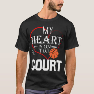 Camiseta O Meu Coração Está Naquela Corte De Basquete O Pai