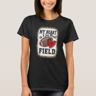 Camiseta O meu coração está no campo de futebol, mãe Le