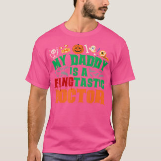 Camiseta O Meu Pai É Um Dia de as Bruxas engraçado De Médic