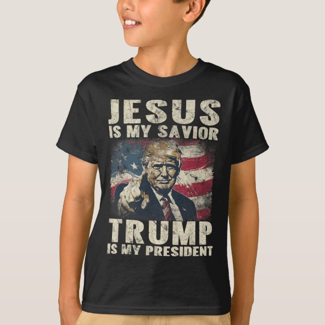 Camiseta O meu salvador Trump é o meu presidente 2024 ameri (Frente)
