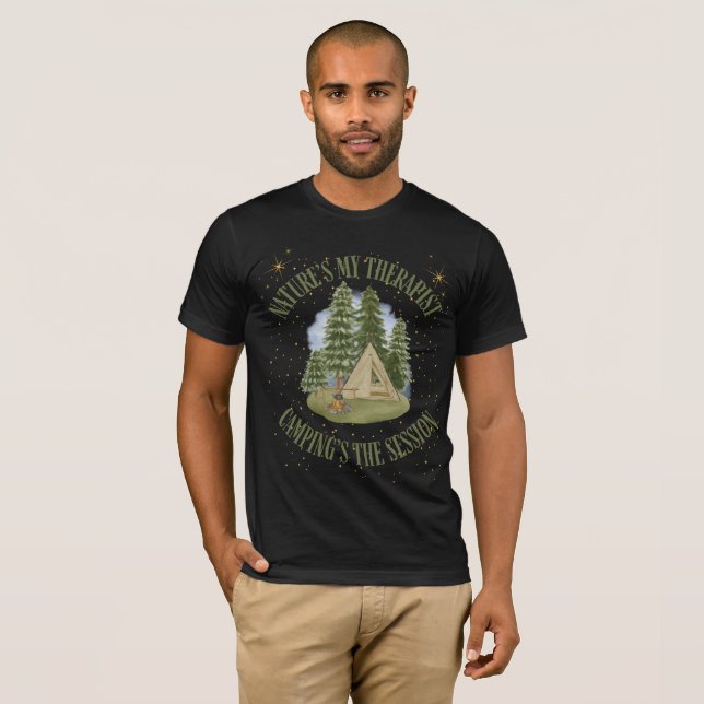 Camiseta O meu terapeuta da natureza - acampar é a sessão (Frente Completa)