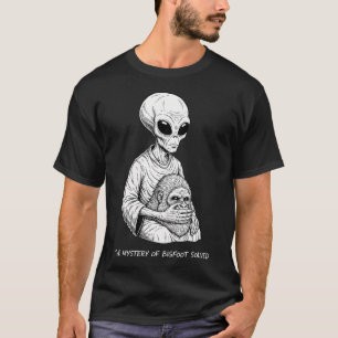 Camiseta O Mistério de Bigfoot Resolvido Alienígena Críptid