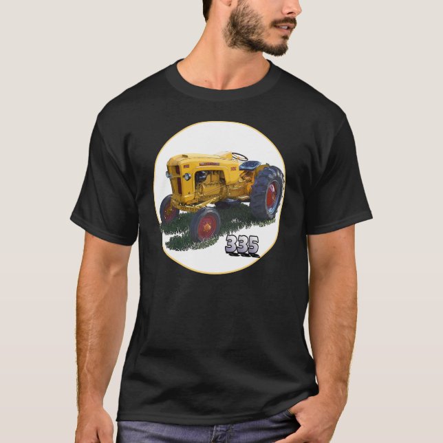 Camiseta O modelo 335 (Frente)