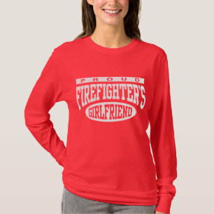 Camiseta O namorada do sapador-bombeiro orgulhoso