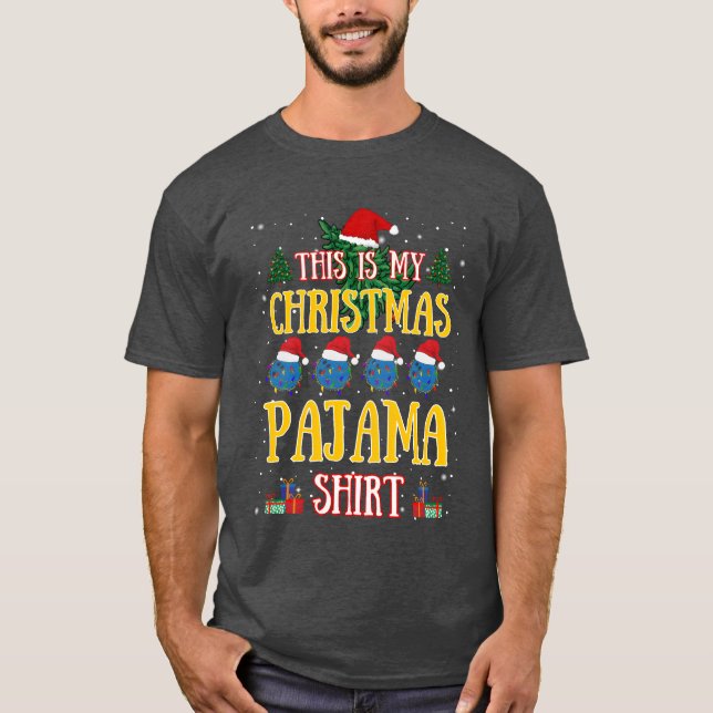 Camiseta O Natal Bowlinghis É O Meu Amigo Do Pajama De Nata (Frente)