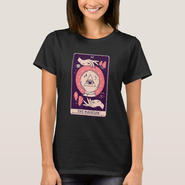 Camiseta O Olho da Pirâmide Mágica (Frente)