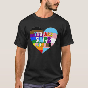 Camiseta O Orgulho do Progresso Adora Sinalizador Coração L