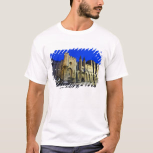 Camiseta O Palácio do Papa em Avinhão ao pôr do sol. Constr