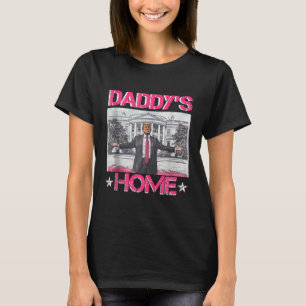 Camiseta O Papai Está em Casa Trump Rosa 2024 Trump 45 47