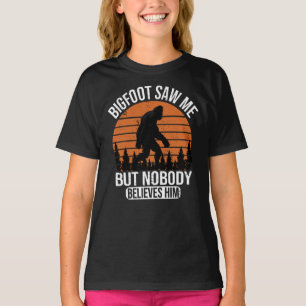 Camiseta O Pé-Grande Viu-Me Mas Ninguém Acredita Nele Menin
