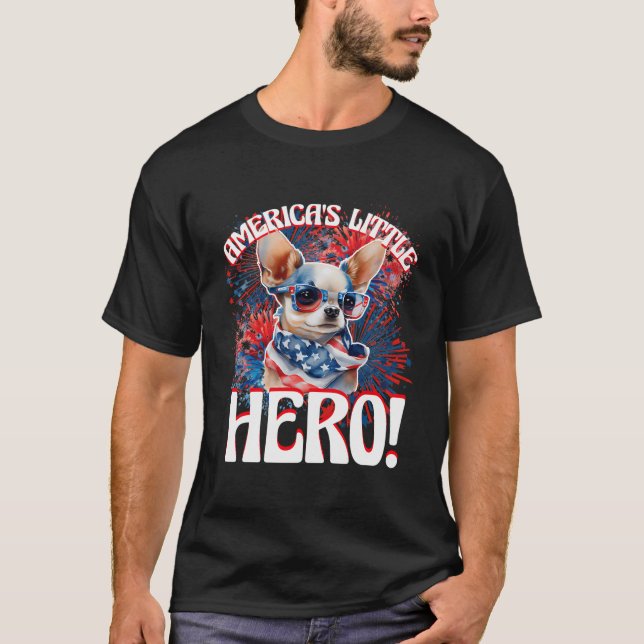 Camiseta O Pequeno Herói Da América Chihuahua Orgulhoso Chi (Frente)