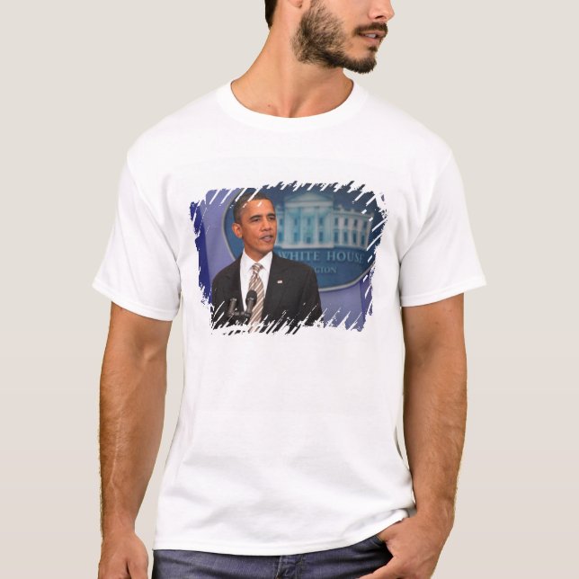Camiseta O presidente Barack Obama faz um anúncio (Frente)