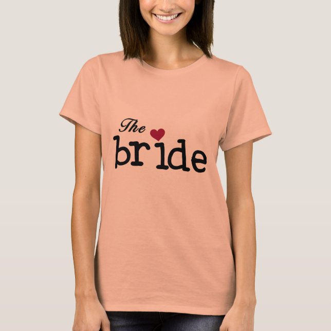 Camiseta O Preto Bride com Coração Vermelho (Frente)