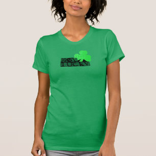 Camiseta O preto obtem a mulheres afortunadas de St Patrick