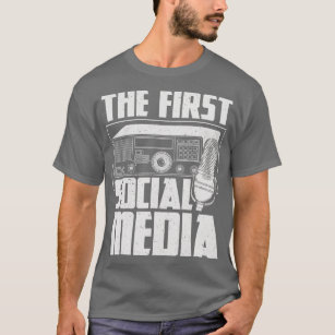 Camiseta O Primeiro Rádio Amatador de Mídia Social Ham, Op.