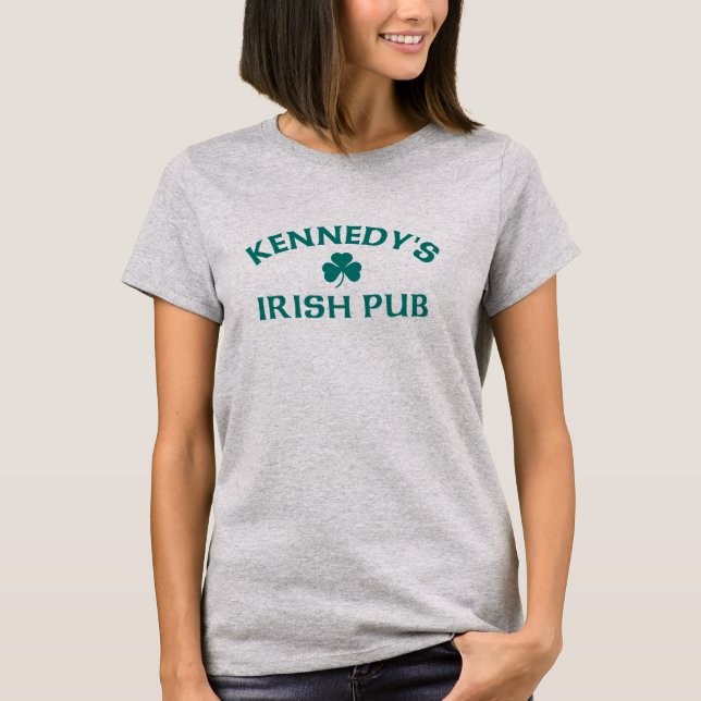 Camiseta O Pub T-Shirt Irlandês de Kennedy (Frente)