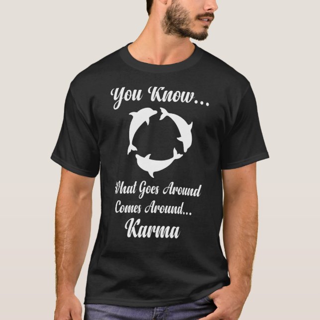 Camiseta O que acontece em volta de Karma (Frente)